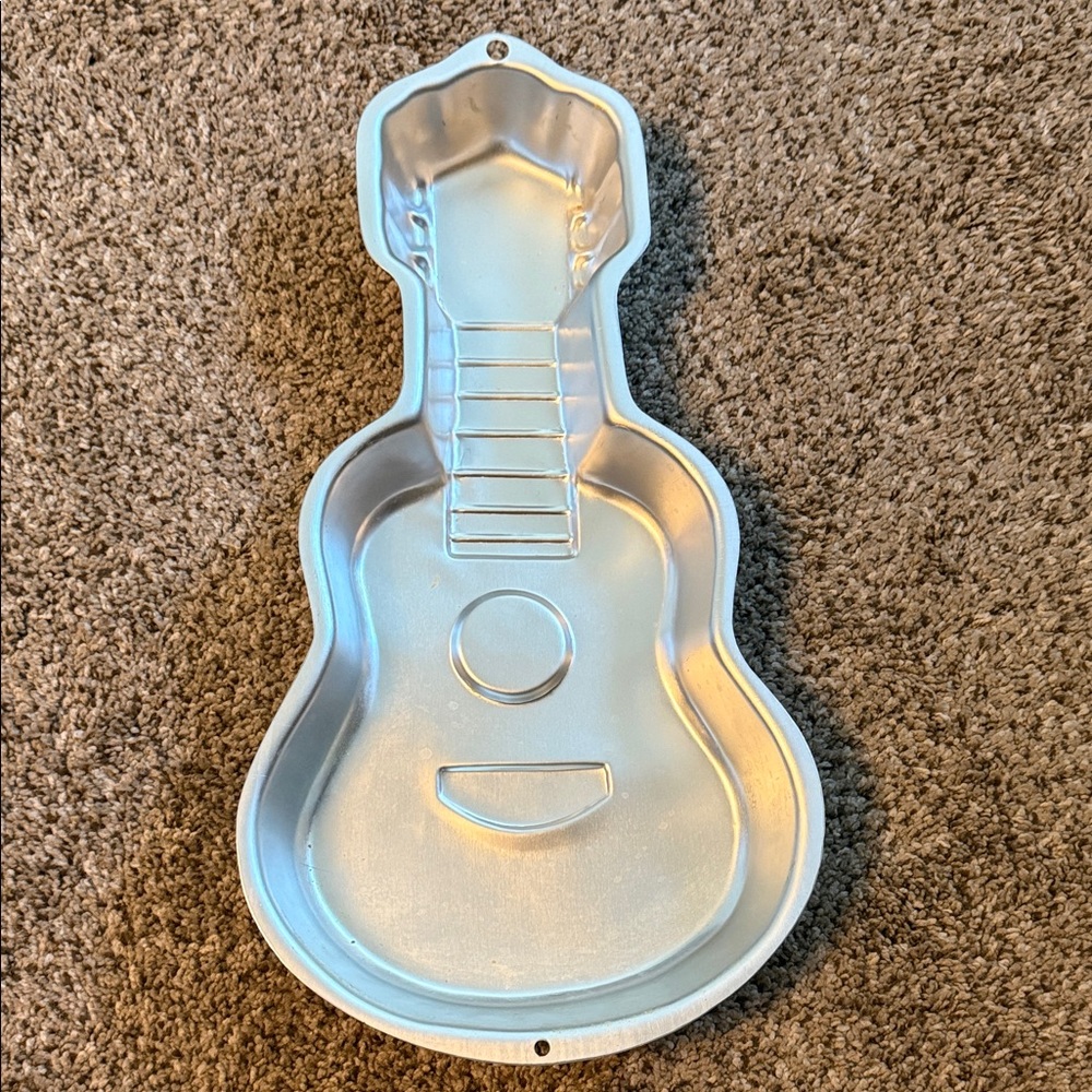 Wilton Silver Guitar Cake Pan